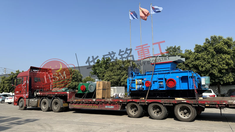 +++++1 鵝卵石制砂機(jī)