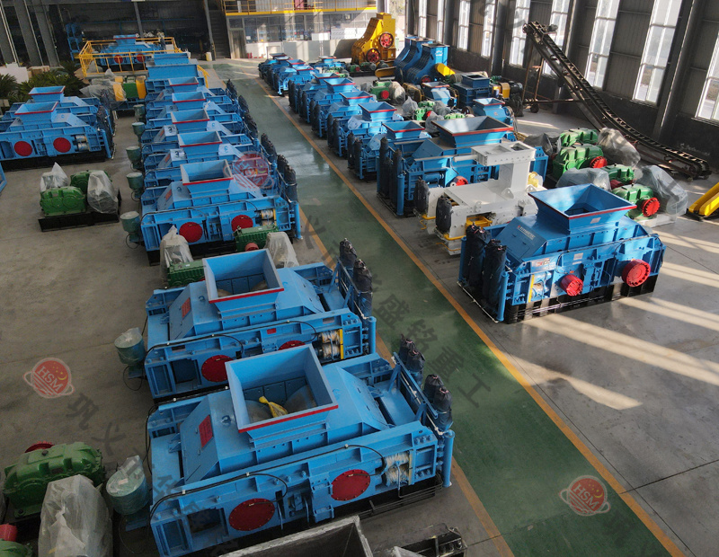 石英砂制砂子設(shè)備哪家好？全液壓對輥制砂機多少錢？