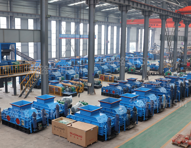  砂石料用哪種破碎機(jī)？沙頭料全液壓對輥破碎機(jī)多少錢？